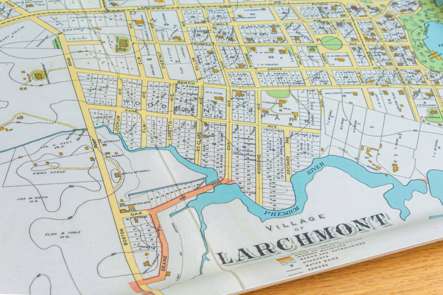Larchmont Tray