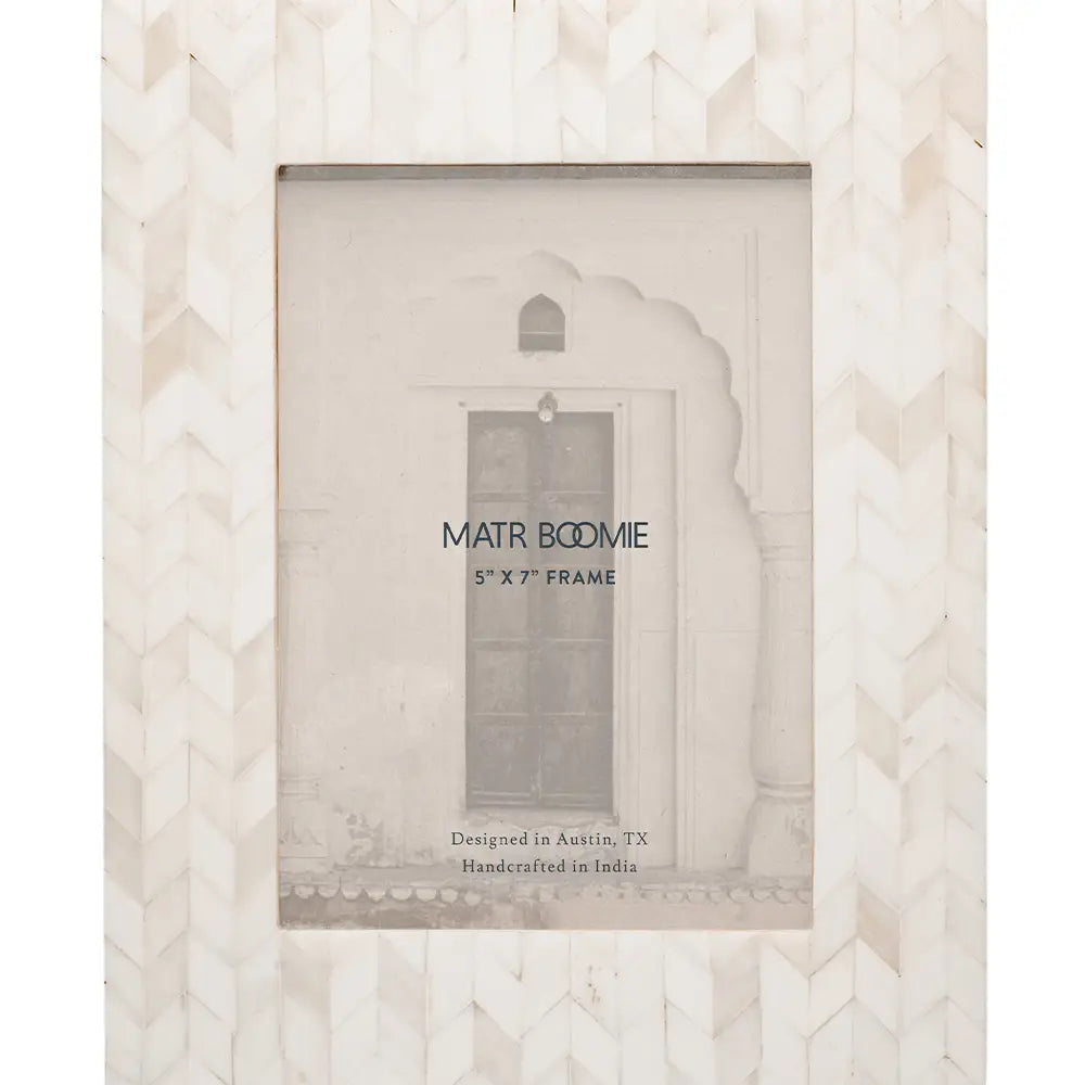 Artemis Bone Frame- 5x7