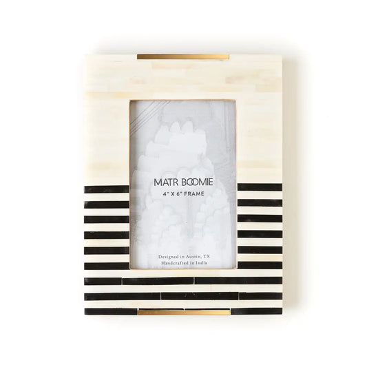Black and White Bone Frame – 4 x 6