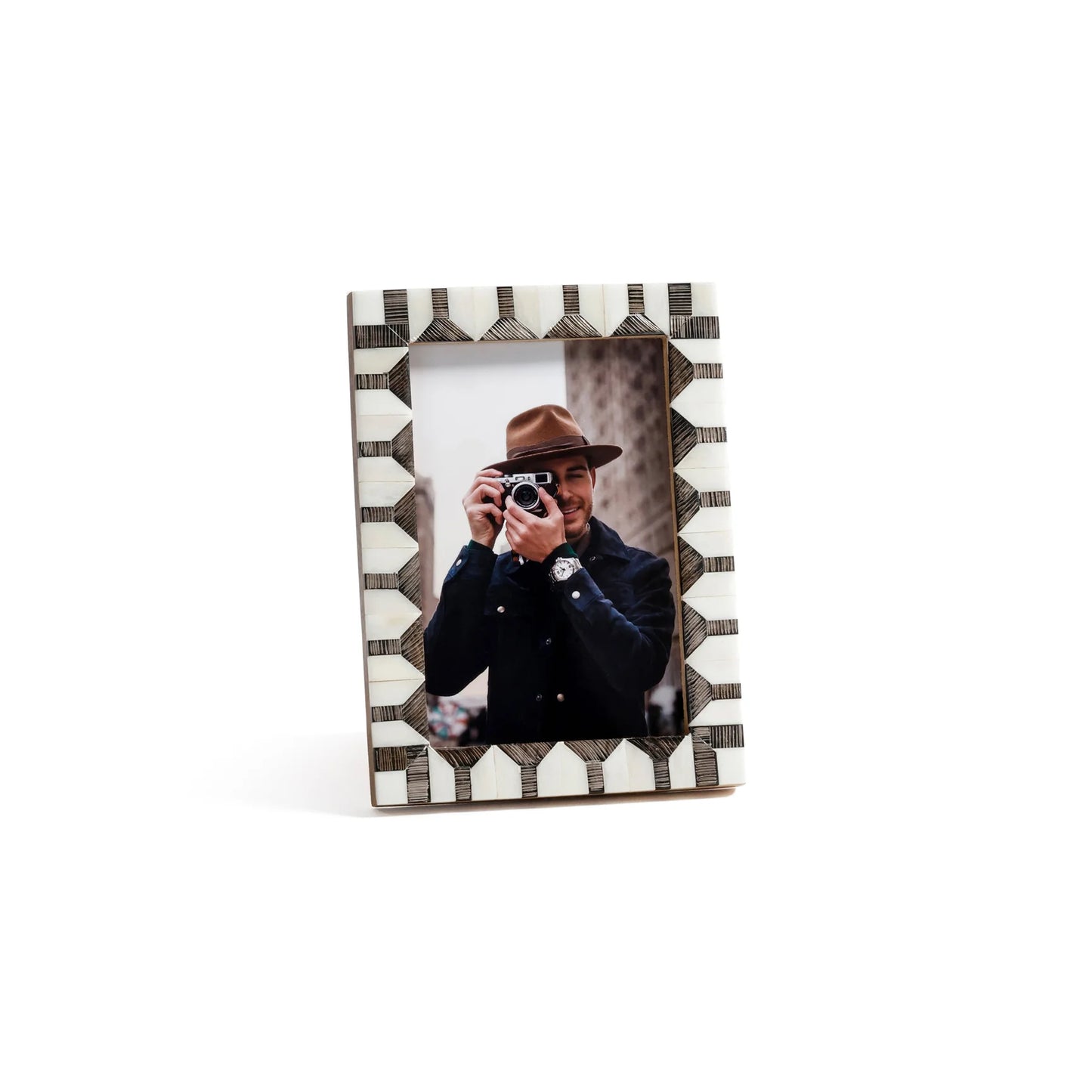 White and Black Bone Frame- 4x6