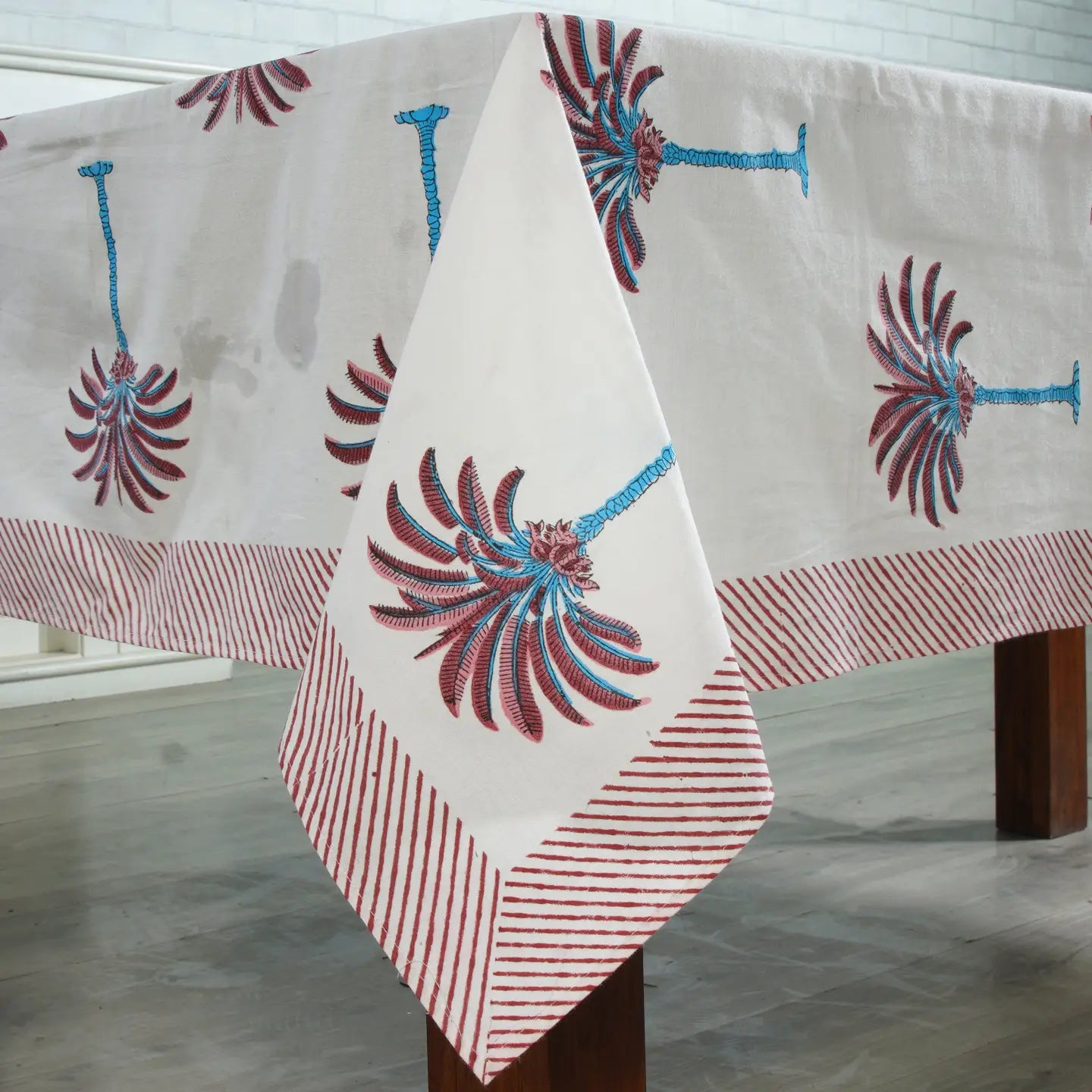 Palm 70x118 Tablecloth