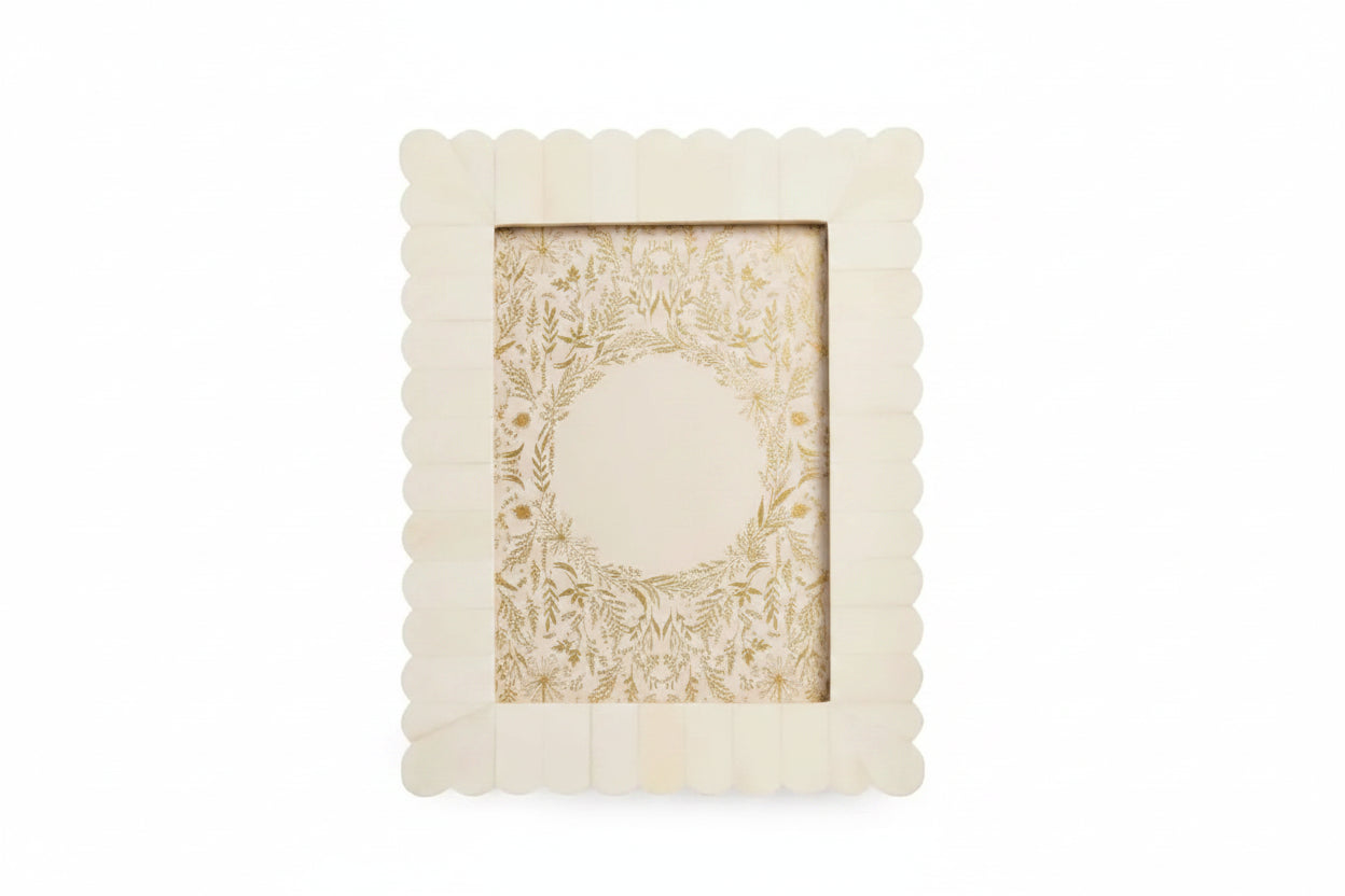 Ivory Scalloped Frame- 5x7